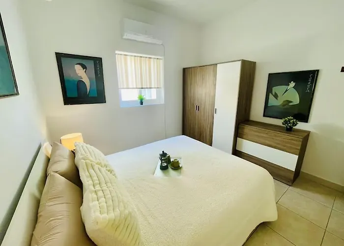 2br Saint Pauls Bay By Holi